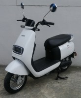 电动两轮轻便摩托车