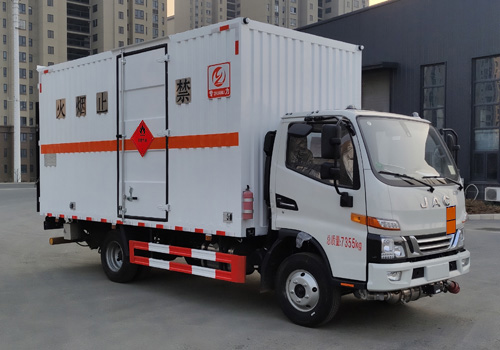 专力牌ZLC5073XRQH6易燃气体厢式运输车