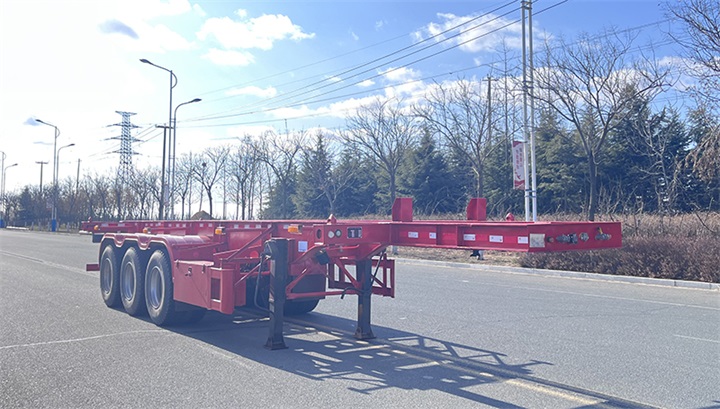 雁恒达牌11米35.5吨3轴集装箱运输半挂车(DYD9401TJZ)