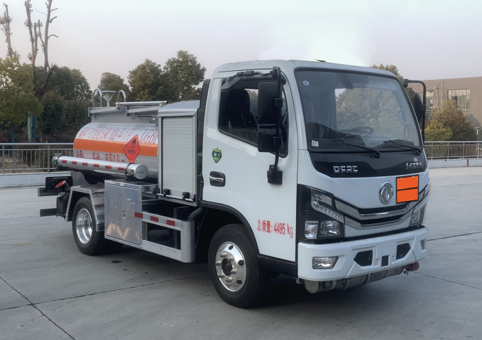 CLQ5043GJY6E型加油车图片