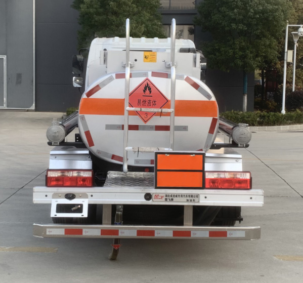 楚飛牌CLQ5043GJY6E加油車公告圖片