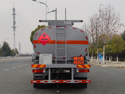 新東日牌YZR5327GRYZ6A易燃液體罐式運(yùn)輸車公告圖片