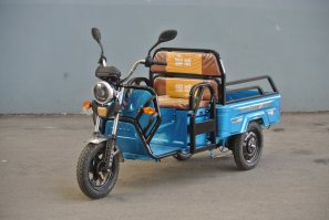 电动正三轮摩托车