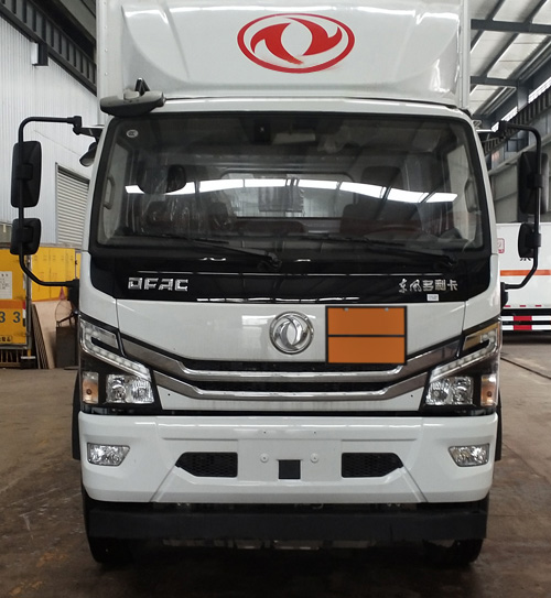 專力牌ZLC5180XRQE6易燃?xì)怏w廂式運(yùn)輸車(chē)公告圖片