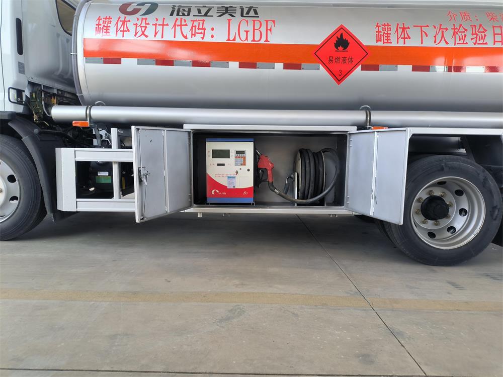 歐曼牌HFV5121GJYEQ8加油車公告圖片