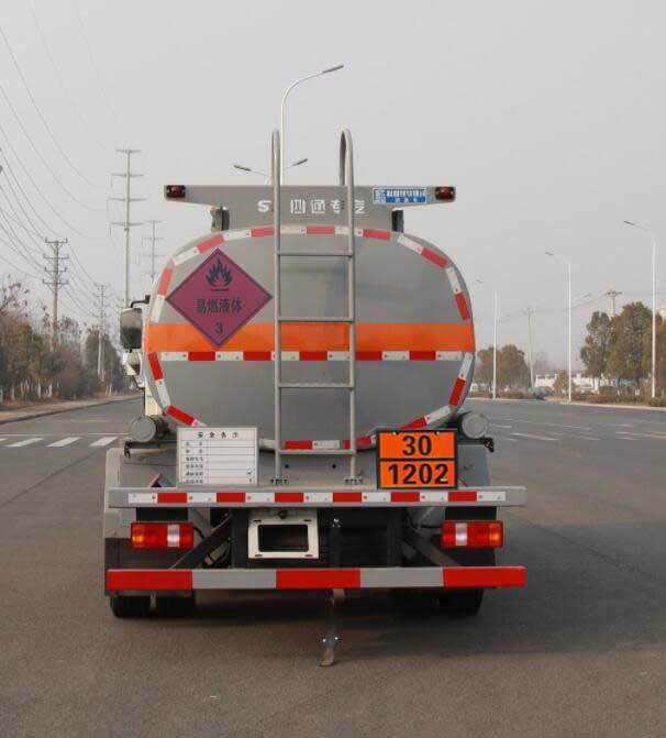 豐霸牌STD5121GJYZZ6加油車公告圖片