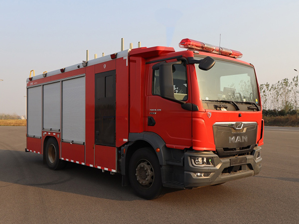金盛盾牌JDX5170GXFPM60/MN6D泡沫消防车