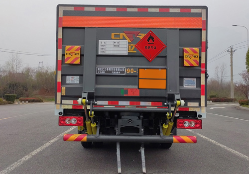 匯力威牌VVV5044TQPB6氣瓶運(yùn)輸車公告圖片