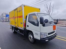 爆破器材运输车
