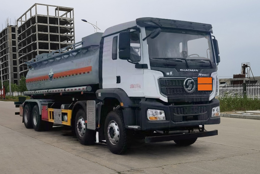 楚风牌HQG5321GFW6SX腐蚀性物品罐式运输车