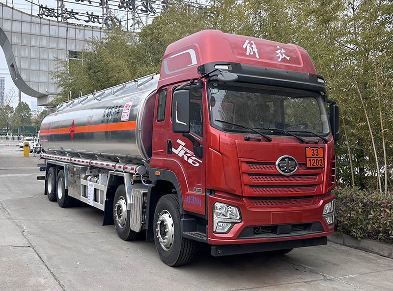 CLQ5326GYY6CA型铝合金运油车图片