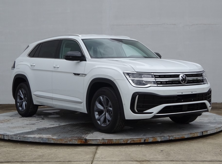 大众汽车牌4.9米5座多用途乘用车(SVW6495UVD)