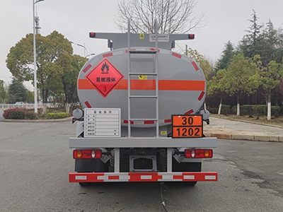 新東日牌YZR5126GJYE6A加油車(chē)公告圖片