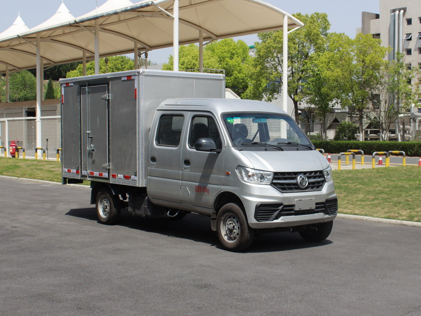 东风牌EQ5030XXYD60Q4AAC厢式运输车