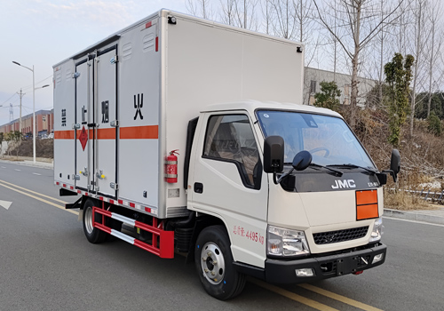 汇力威牌VVV5040XRQJX6易燃气体厢式运输车