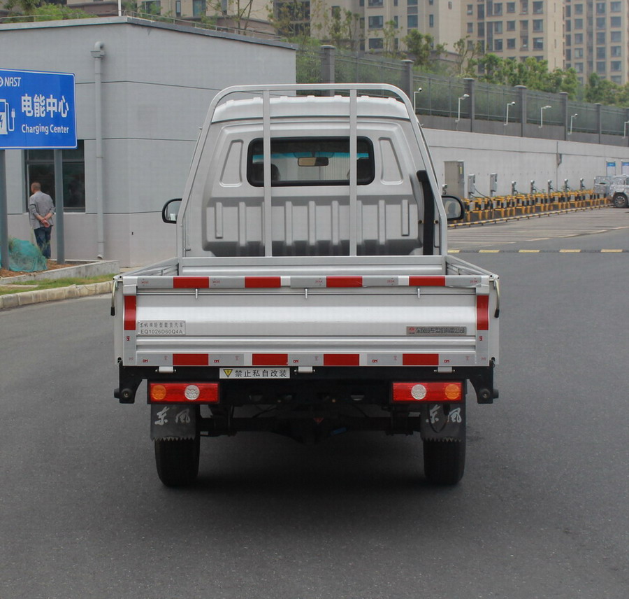 东风牌EQ1026D60Q4A轻型载货汽车公告图片