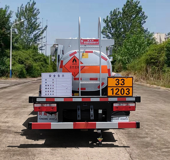 專威牌HTW5045GJYEQ6加油車公告圖片