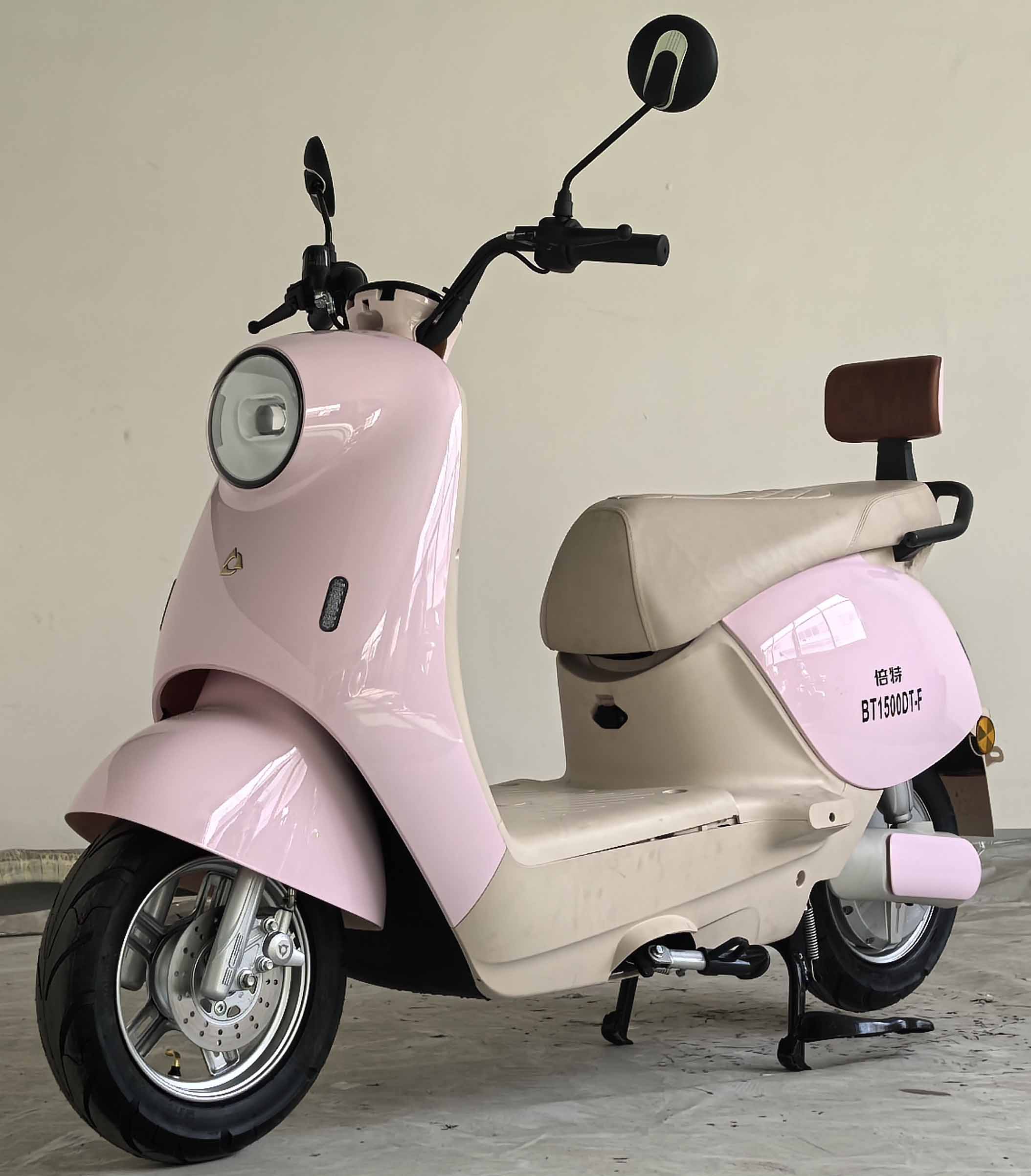 BT1500DT-F 倍特牌纯电动前盘式后鼓式电动两轮摩托车图片