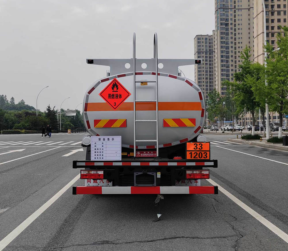 專威牌HTW5180GJYEQ6加油車公告圖片