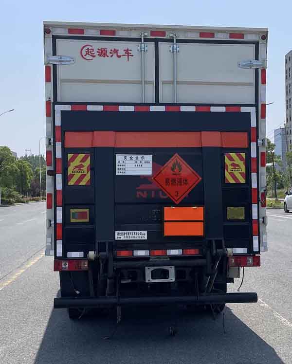百捷牌QYY5040XRYCA6易燃液體廂式運(yùn)輸車(chē)公告圖片