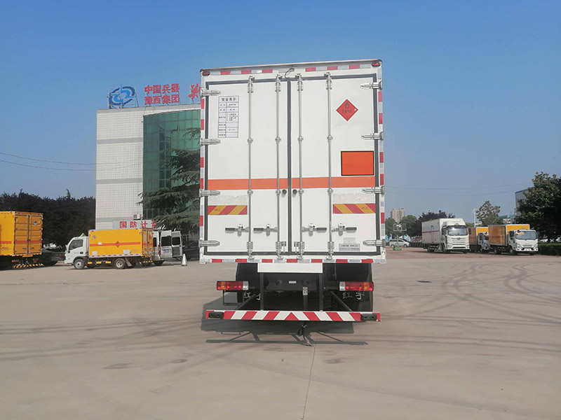 紅宇牌HYJ5320XRQ-CA易燃?xì)怏w廂式運(yùn)輸車(chē)公告圖片