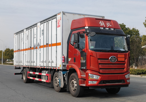 专力牌ZLC5260XZWC6杂项危险物品厢式运输车