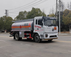 加油车