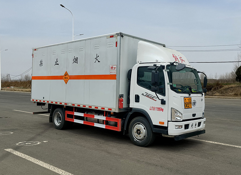 楚飞牌CLQ5120XQY6CA爆破器材运输车