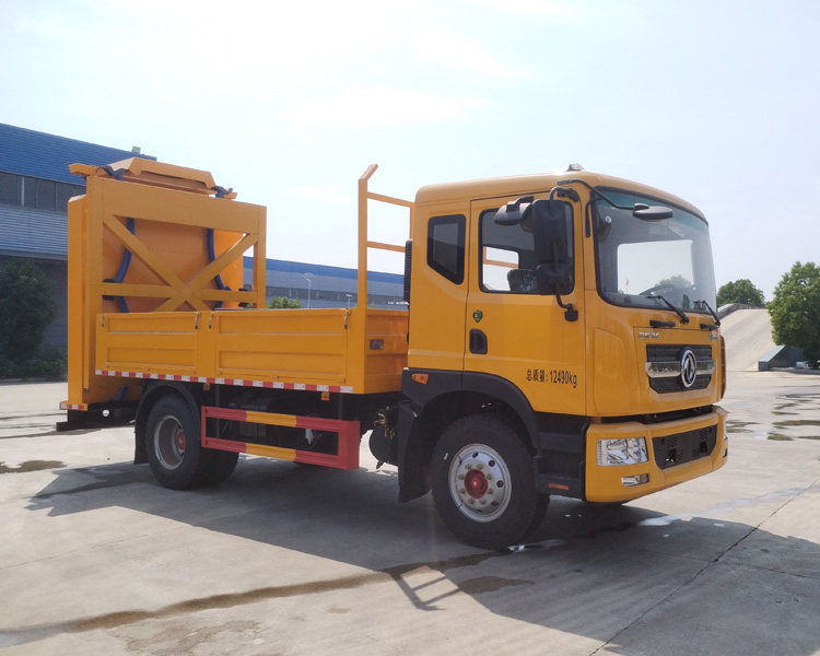 悍拓牌JSH5122TFZ防撞缓冲车