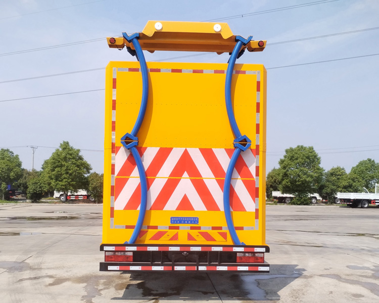 悍拓牌JSH5122TFZ防撞緩沖車公告圖片