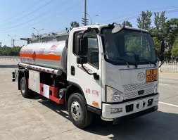 加油车