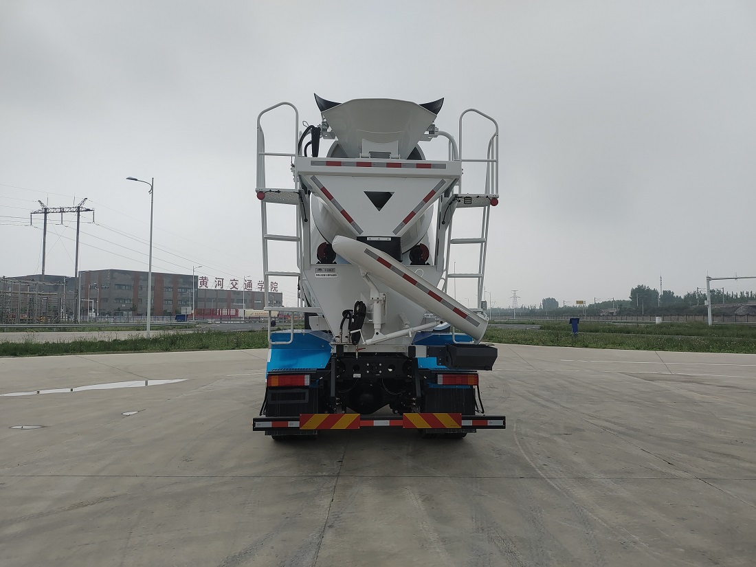 宇通牌ZKH5312GJBP6BEV2純電動混凝土攪拌運輸車公告圖片