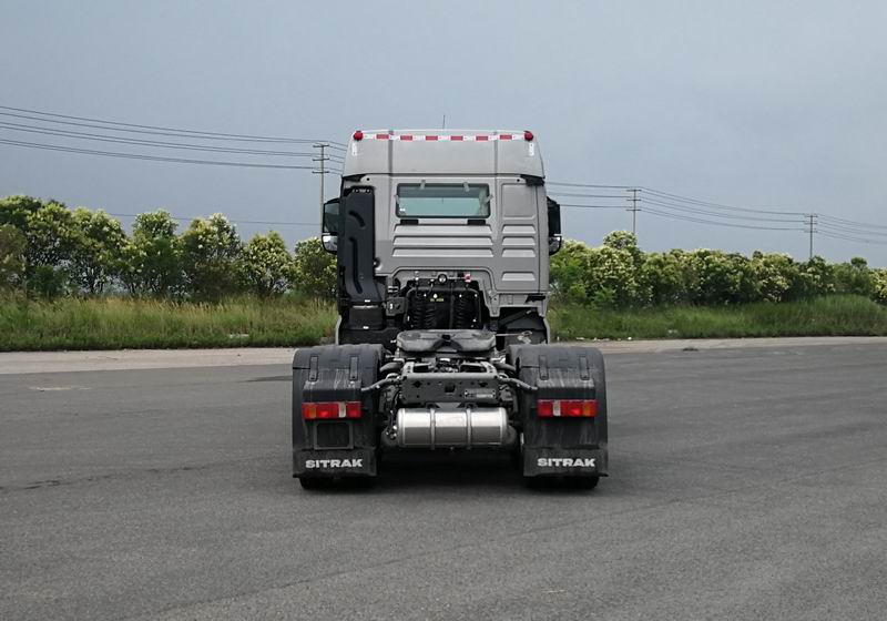 ZZ4256V344HF1A 汕德卡牌500马力后双桥,后八轮甲醇国六甲醇牵引汽车图片
