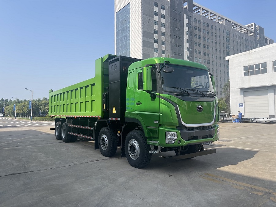 宇通牌 612马力 前四后八 换电式纯电动自卸汽车(ZKH3312P6BEV51)
