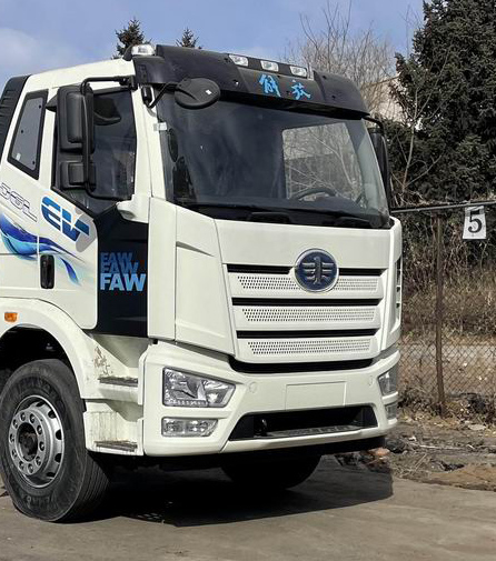 解放牌CA5181XYKP62L5FCEVA1燃料電池翼開(kāi)啟廂式車(chē)公告圖片