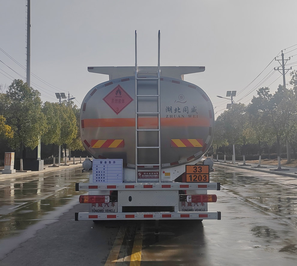 專威牌HTW5325GYYLCQ6鋁合金運(yùn)油車公告圖片