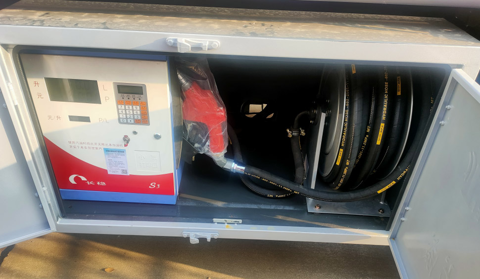 楚飛牌CLQ5185GJY6D加油車公告圖片