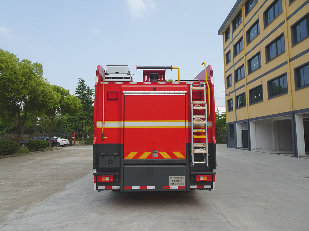 捷達(dá)消防牌SJD5301GXFPM120/WEA泡沫消防車公告圖片