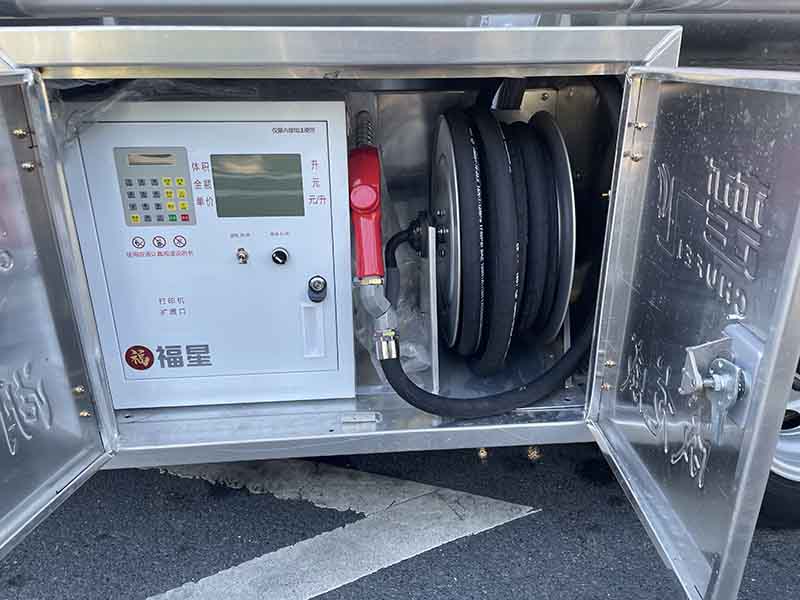 楚飛牌CLQ5045GJY6BAQ加油車公告圖片