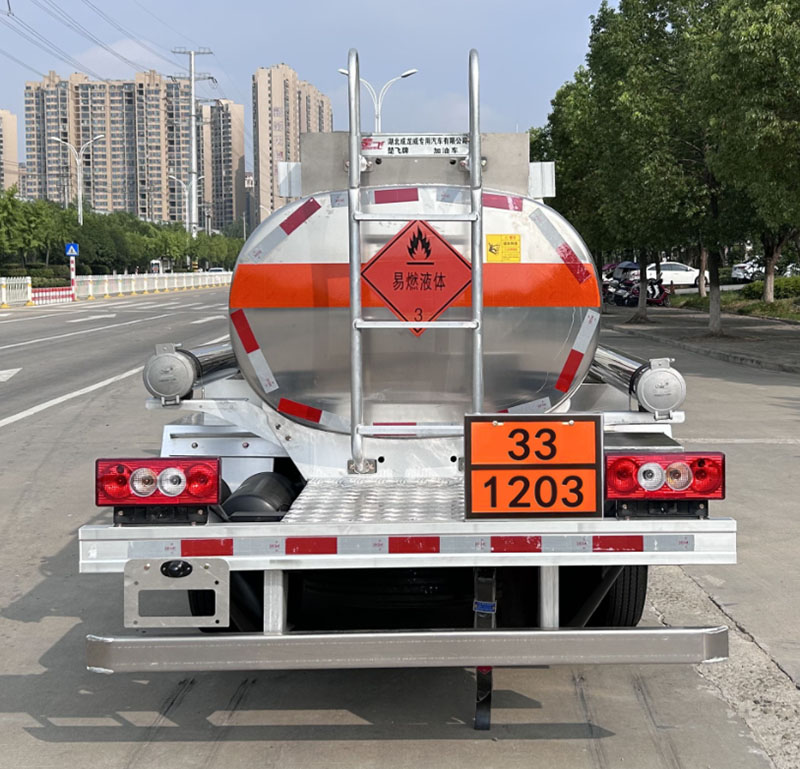 楚飛牌CLQ5045GJY6BAQ加油車公告圖片