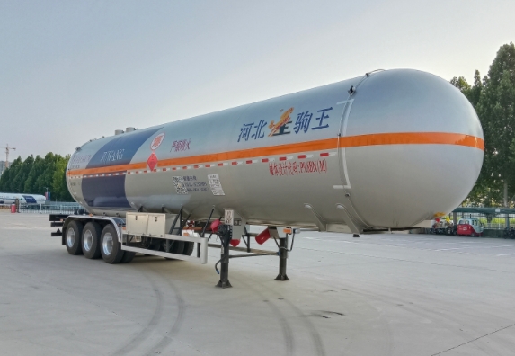 驹王牌13.5米28.7吨3轴液化气体运输半挂车(ZJW9400GYQ02)
