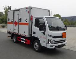 程力威牌CLW5030XRYBFB易燃液体厢式运输车