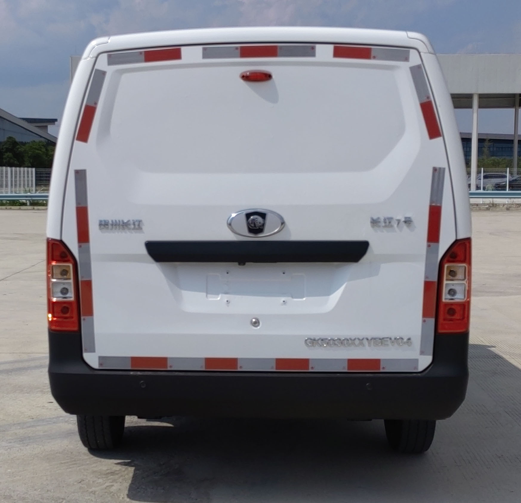 熊貓牌GK5030XXYBEV04純電動廂式運輸車公告圖片