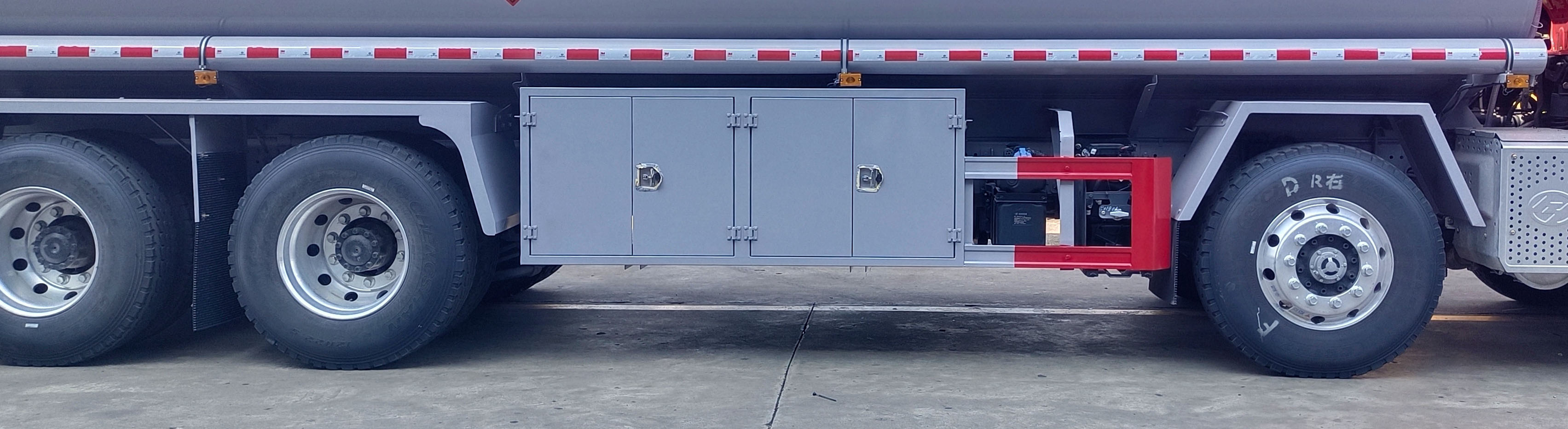 程力牌CL5320GYY6BWG運油車公告圖片