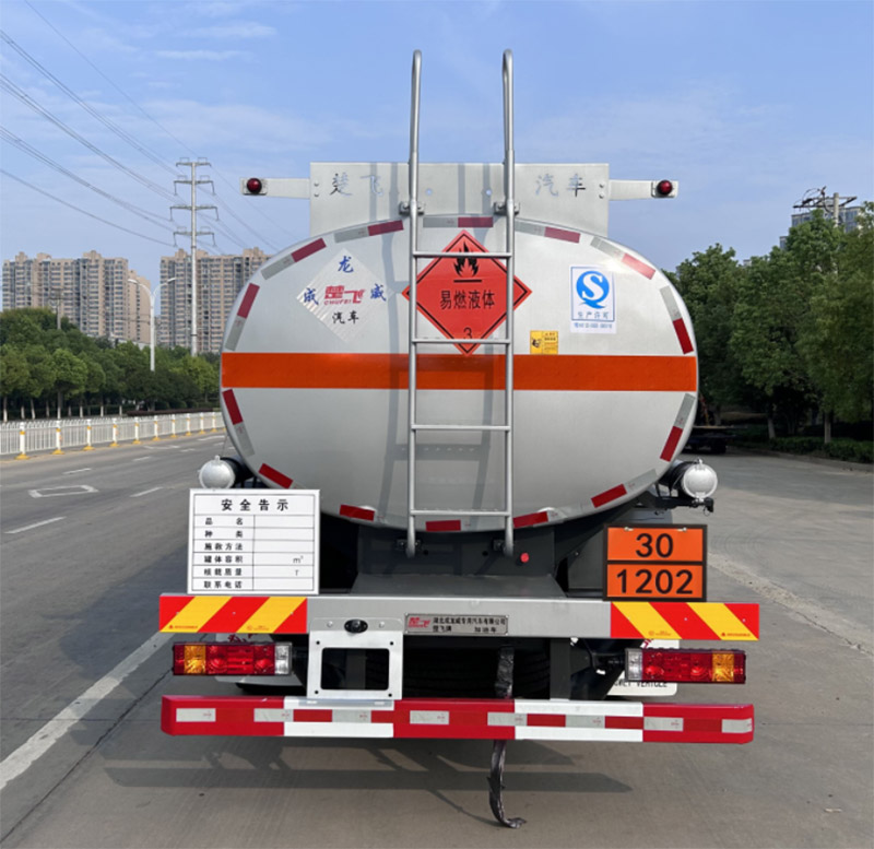 楚飛牌CLQ5182GJY6SX加油車公告圖片