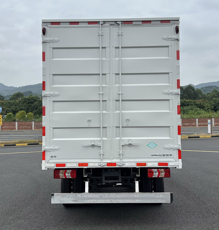 江淮牌HFC5045XXYP32N2C7NS厢式运输车公告图片