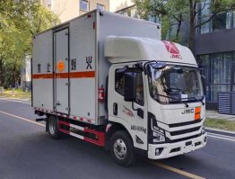 爆破器材运输车