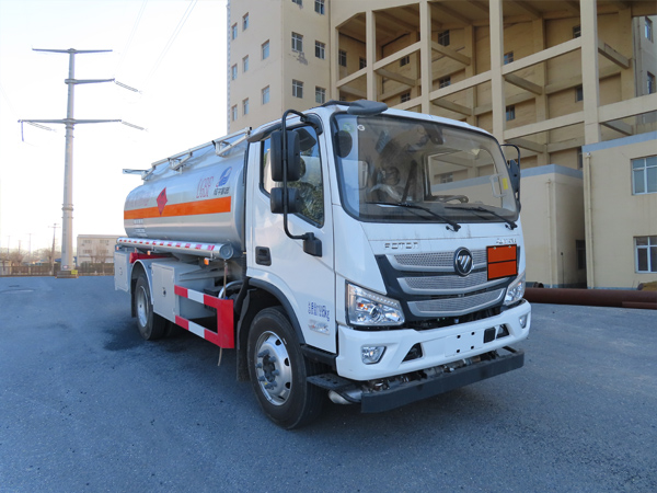 陆平机器牌LPC5120GYYB6运油车