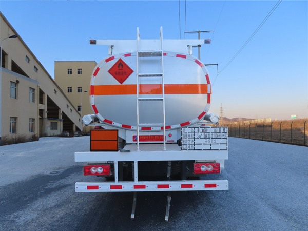 陸平機(jī)器牌LPC5120GYYB6運(yùn)油車公告圖片