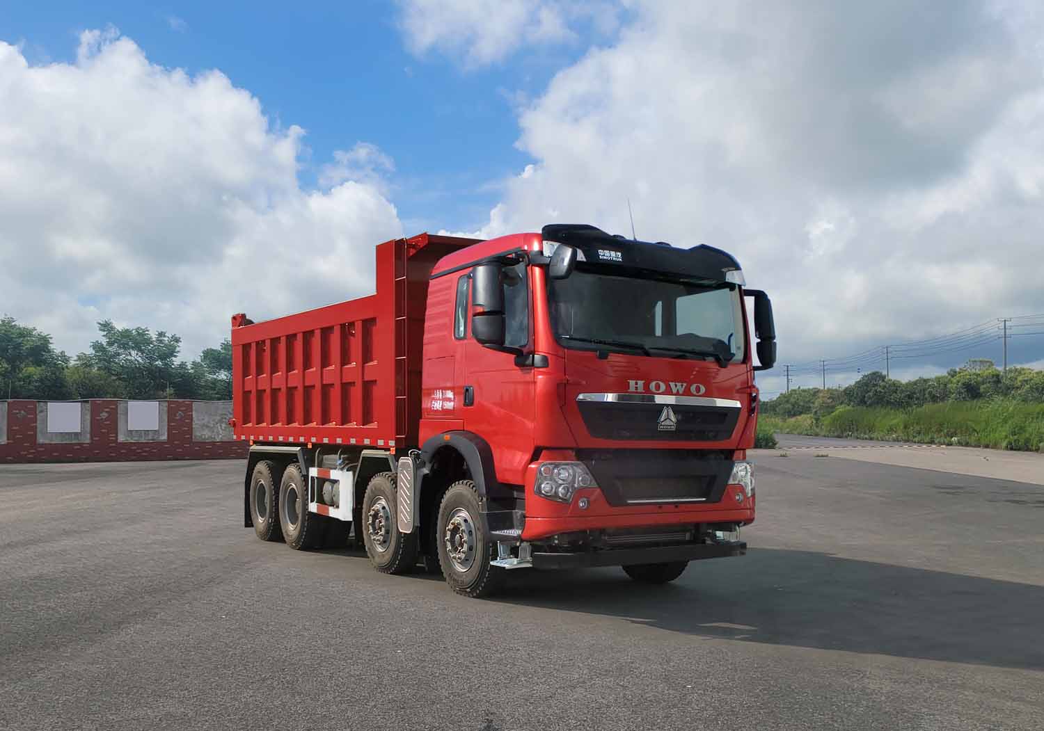 豪沃牌 350马力 前四后八 自卸汽车(ZZ3317N286GF1B)